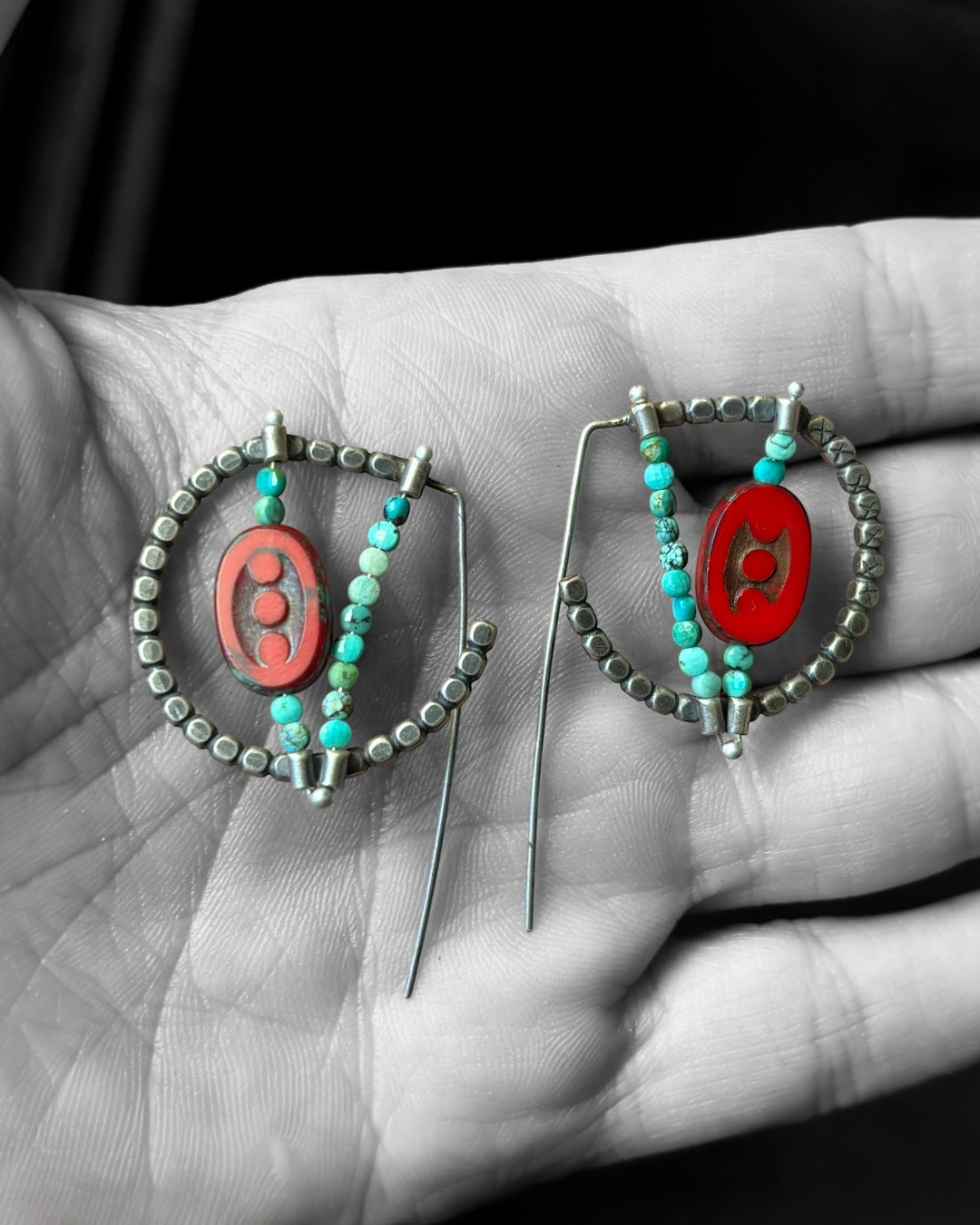 Turquoise & Red Hoops