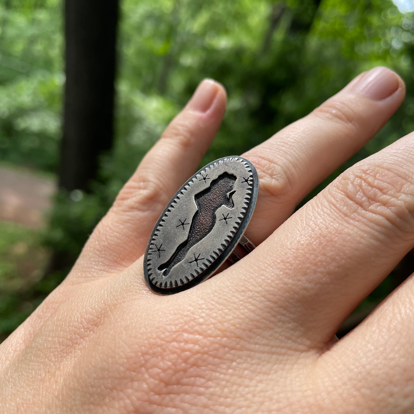 Pin Up Silhouette Ring